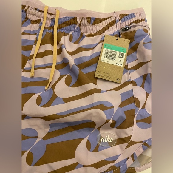 NWT Nike XL dri-fit running shorts - Picture 2 of 3